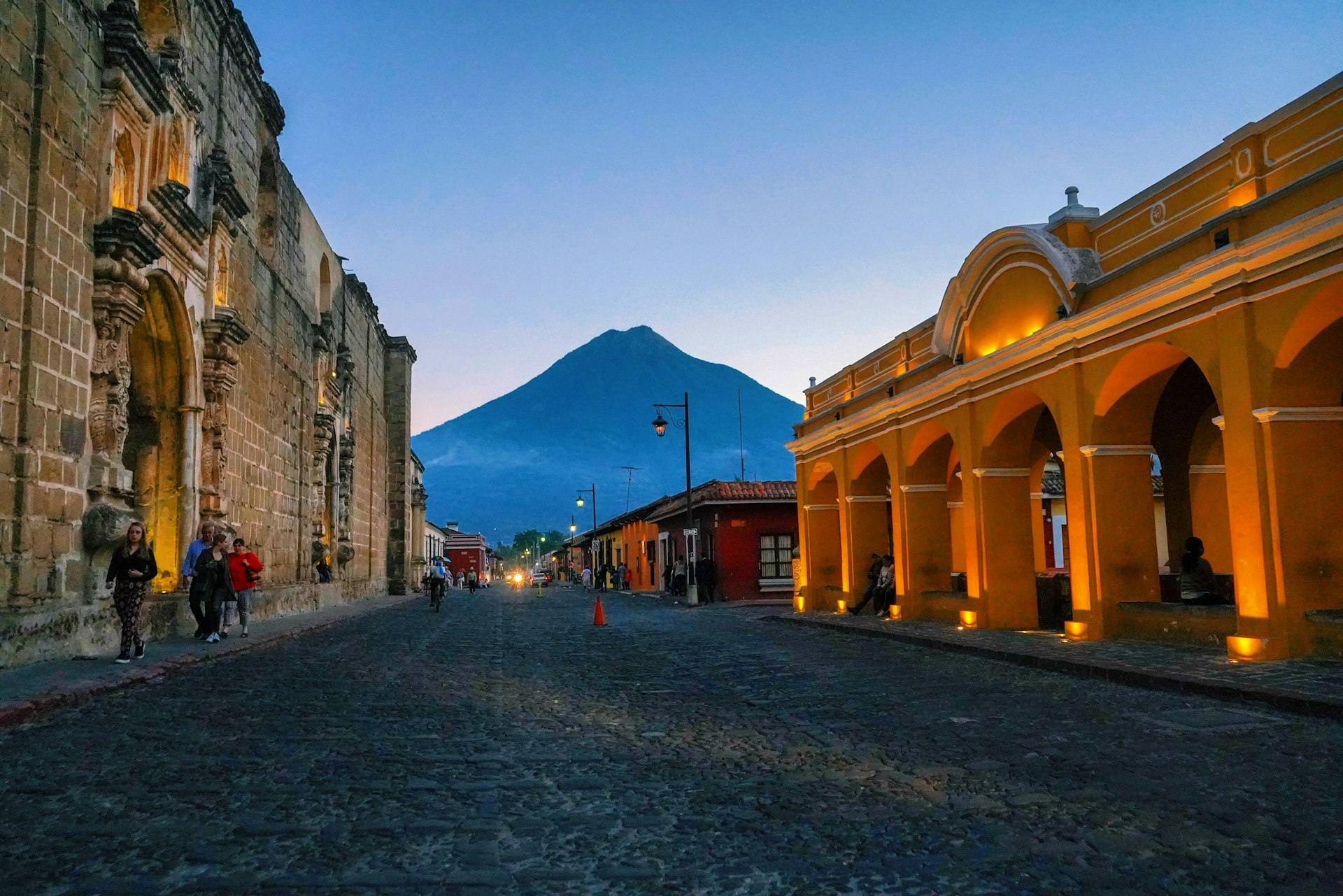 Guatemala: Antigua y Lago Atitlán